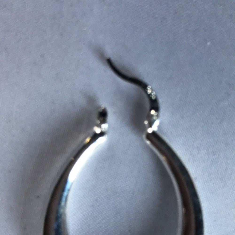 New! Silver Hoop Earrings - Picture 10 of 12